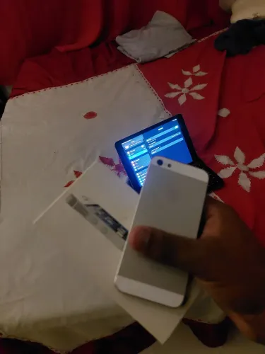 iPhone 5 branco original, íntegro na caixa ? não liga (ideal para coleção ou conserto)*