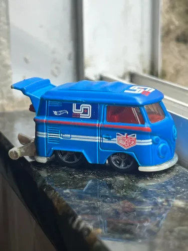 Kool Kombi Hot Wheels 