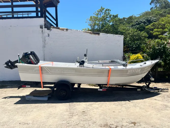 Oportunidade!! Embarcação/motor praticamente novos 2024 - Pronto para navegar