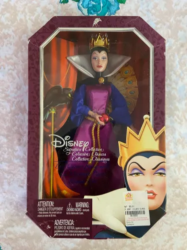 Boneca Barbie Rainha Má Disney Signature Collection