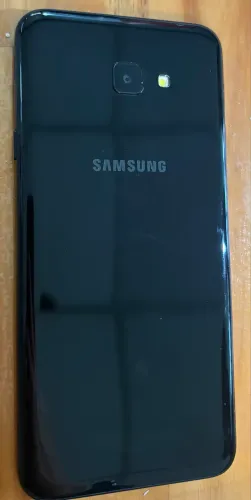 Celular J4 Core 16 GB ótimo estado.