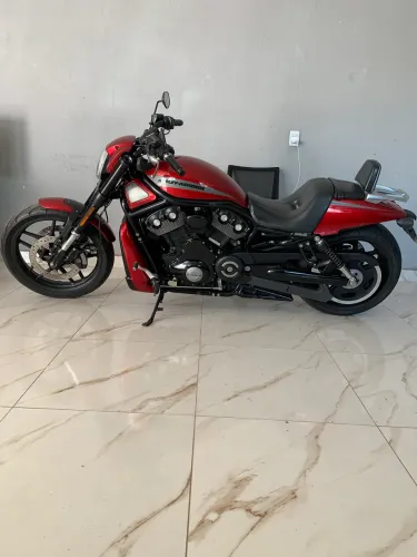 Harley Davidson v-rod 