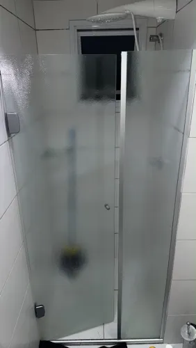 BOX DE VIDRO - BANHEIRO