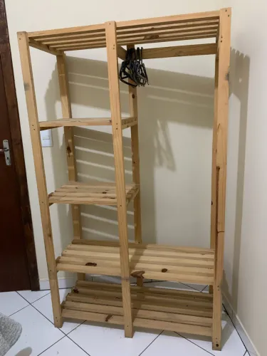 Closet/arara Aberto Com Cabideiro