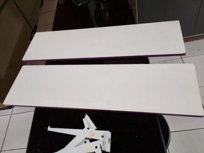 2 Prateleira Branco e Lilás (1,0m pro 30cm)