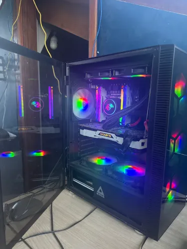 Computador Gamer e Monitor 165Hz