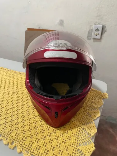 Capacete