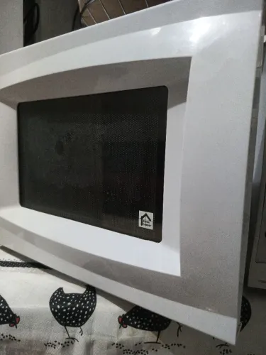 Vendo esse microondas 400,00 para sair logo