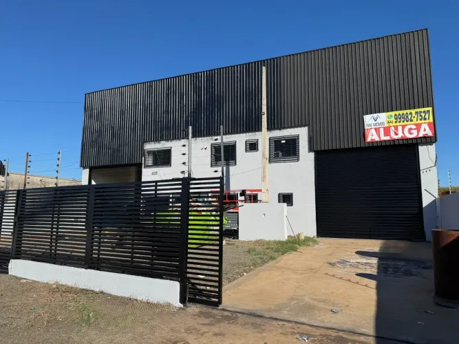 Barracão para aluguel 2500M² na Prefeito Sincler Sambatti | Maringá / Paraná
