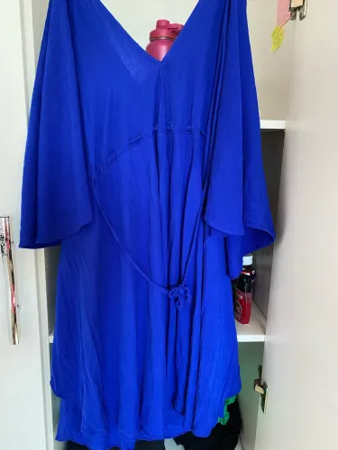 Vestido com amarração 