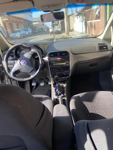 Fiat Punto HLX 1.8 Flex 8V 5P 2009