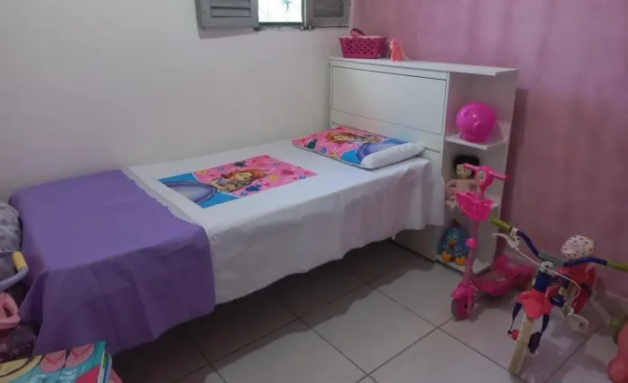 Cama solteirão cabeceira baú
