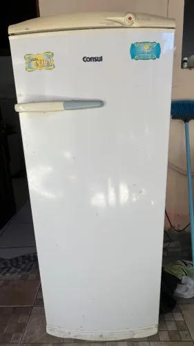 Geladeira Consul 320L