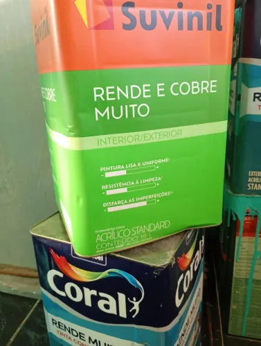 Vendo ou troco duas latas de tinta