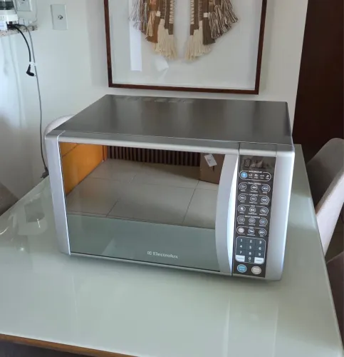 Microondas Electrolux em perfeito estado
