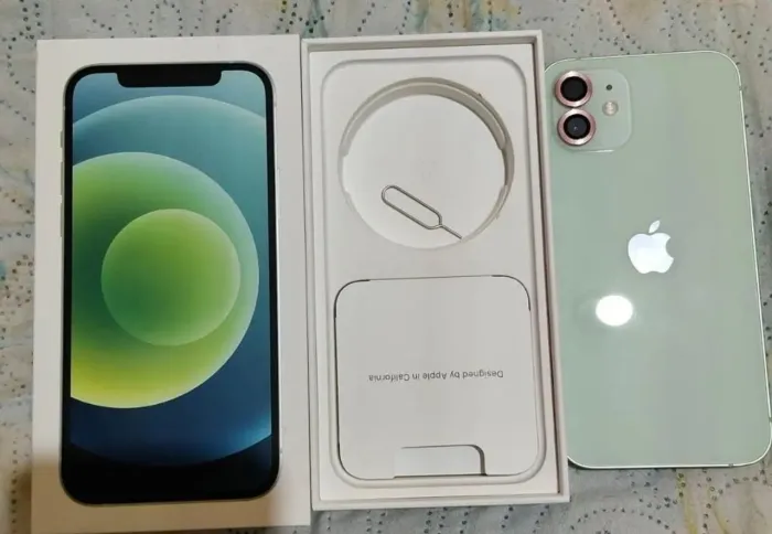 iPhone 12