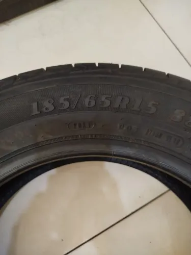 Pneu aro 15 Goodyear (185 65r15 88h Direction Sport)
