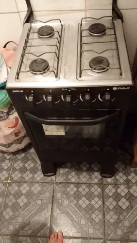 Vendendo esse fogão 4 boca funcionando tudo