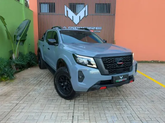 Nissan Frontier Pro4x CD 4X4 2.3 Bi-TB Die. AUT 2023