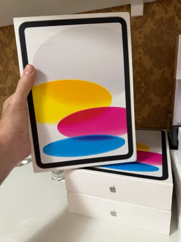 iPad 11 128GB zero lacrado na cor Silver