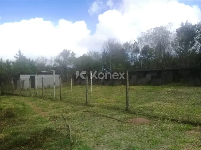 Casa à venda com 3 quartos em Centro, São Lourenço da Serra