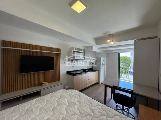 STUDIO com 1 dormitório para alugar com 26m² por R$ 2.250,00 no bairro Prado Velho - CURIT