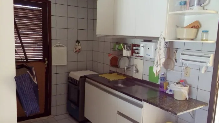 Alugo casa 4 quartos em Guarajuba 