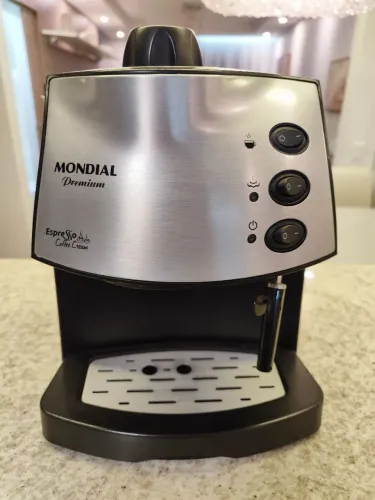 Cafeteira Expresso Mondial C-08 220V - Funcionando Perfeitamente
