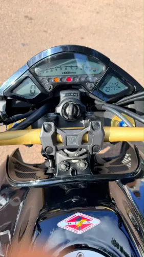 Impecável CB 1000r 2015 