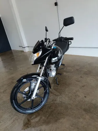 Titan 150