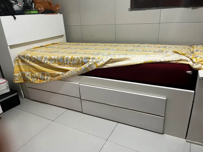 Cama de solteiro MDF