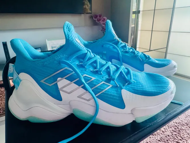 TÊNIS ADIDAS MAHOMES IMPACT