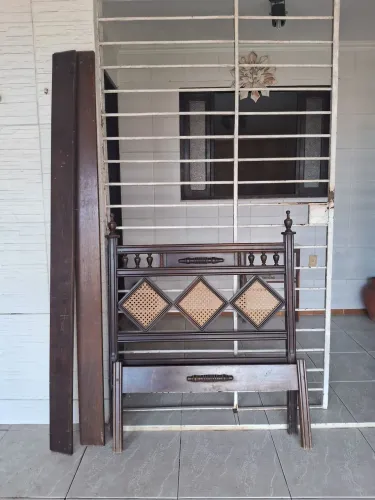 Cama de solteiro 