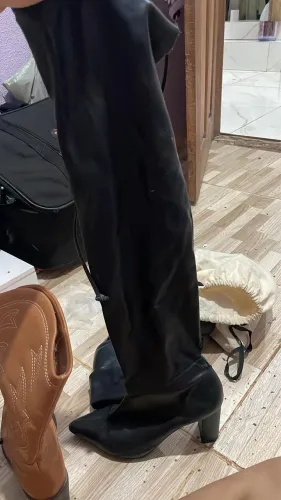 Bota cano longo até o joelho