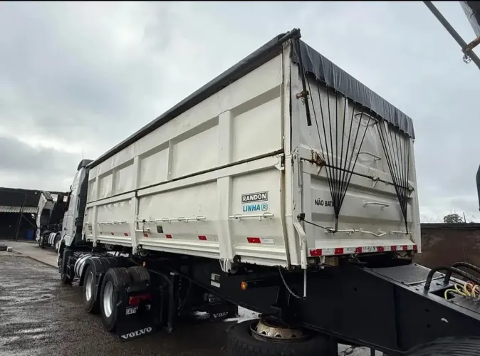 Volvo FH 440 + Bi caçamba