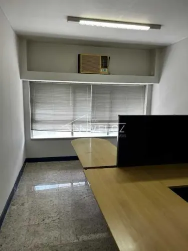 Sala - / Comercial / Centro