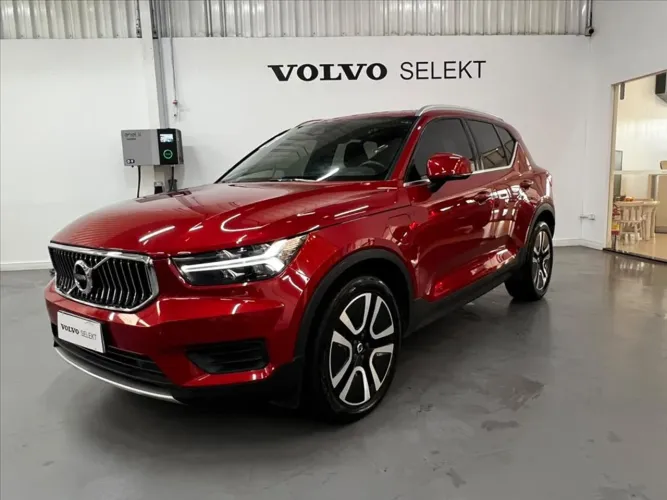 Volvo XC40 XC 40 T-5 Híbrido Momentum 1.5 262cv 2021