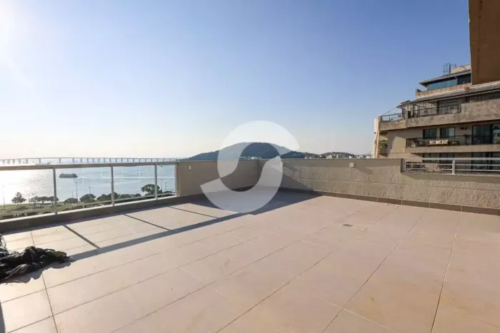 Cobertura primeira locação com 3 quartos á venda no Centro - Niterói - RJ