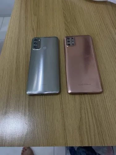 Dois Motorola por 550