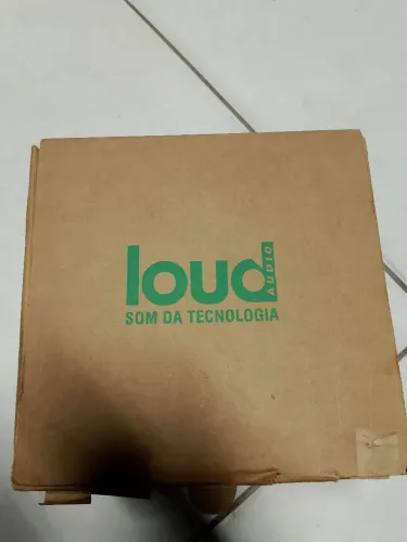 Produto bom na caixa funcionando sem defeito nenhum