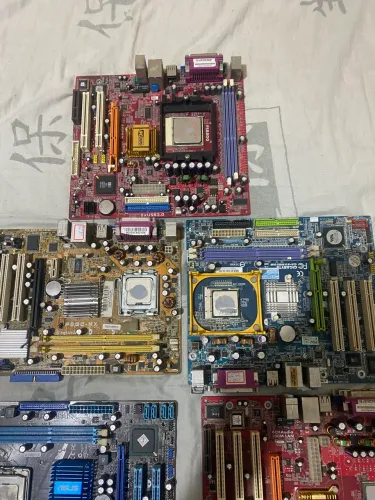 Lote de placas mãe com defeito 