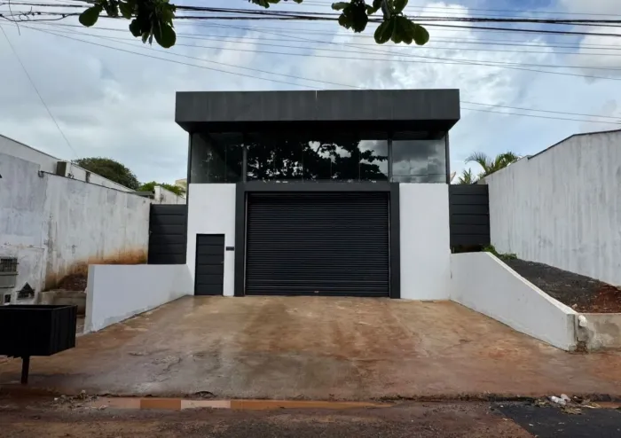 Galpão para alugar, 257 m² por R$ 7.000,00 - Tabajaras - Uberlândia/MG