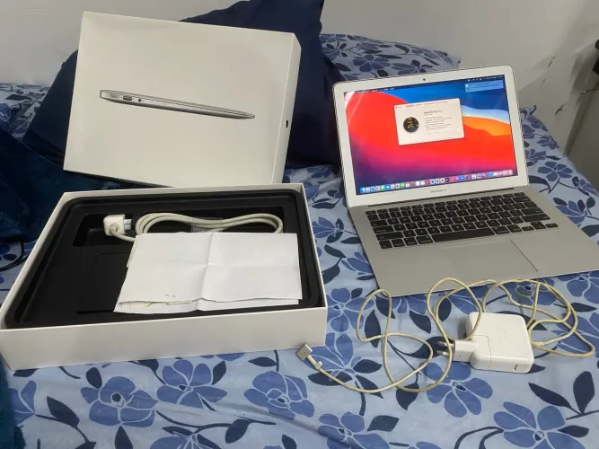 MacBook