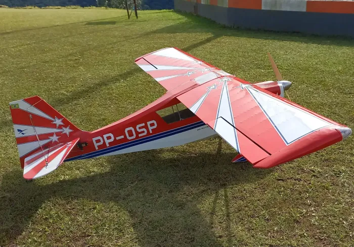 Aeromodelo decathlon