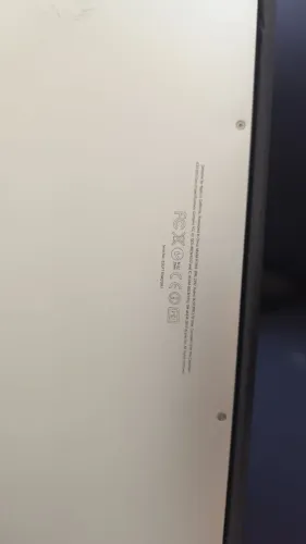 macbook mod 2010 - 500,00