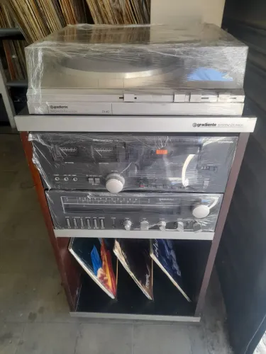 Aparelho de som Gradiente retro