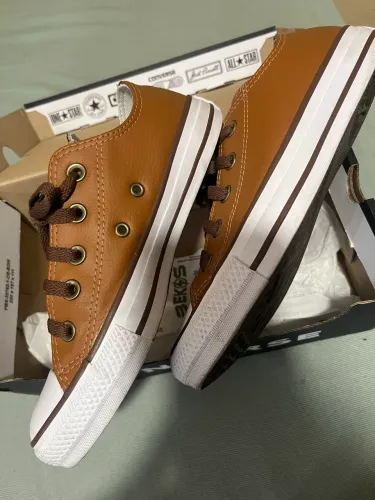 Tênis converse