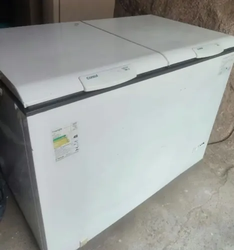 Vendo uma freezer