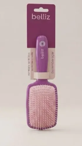 Vende-se escova de cabelo que desembaçar por $50reais pagamento á vista