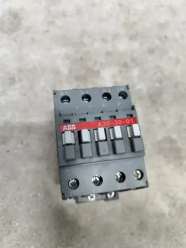 CONTACTORA ABB A30-30-01 - NOVA